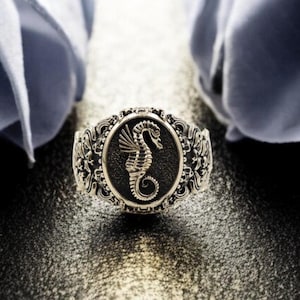 Sea Horse Ring, Ocean Seahorse Ring Gift For Her Animal Brass Jewelry