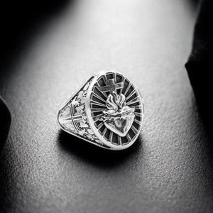 925 Sterling Silver Sacred Heart Ring, Christian Protection Ring, Sacred Heart Of Jesus God Cross Amulet Ring, Christmas Gift Mens Jewelry