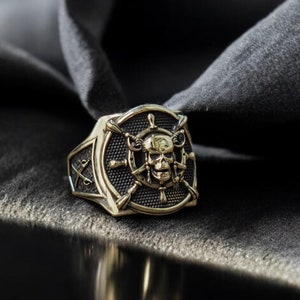 Pirate Skull Ring Men, Mens Skull Ring, Biker Skulls Ring, Pirate Ring, Mens Skull Signet Ring, Small Skull Ring Gift for him