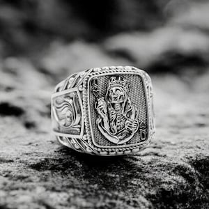 925 Sterling Silver Playing Card Queen Ring, Queen of Hearts playing card Ring, Card Ring Men, Poker Ring, Fantasy Ring Gothic Style Jewelry