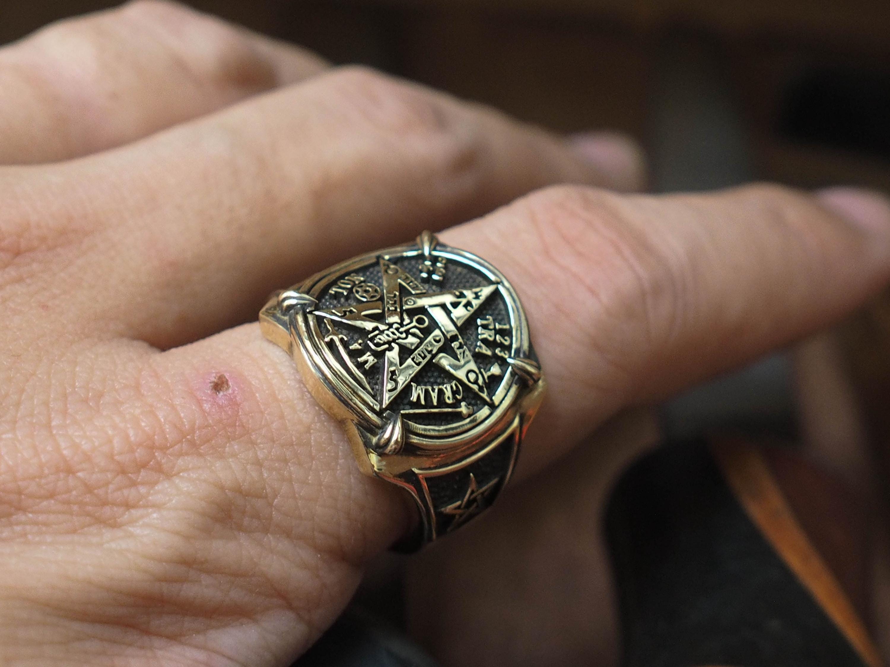 Amazon.com: Tetragrammaton Pentagram Ceremonial Magic Seal