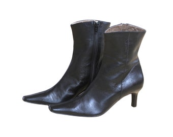 Vintage Russell & Bromley Black Leather Ankle Boots Size INT 36,5. Black Leather Boots, All Seasons Boots, Elegant Ladies Boots