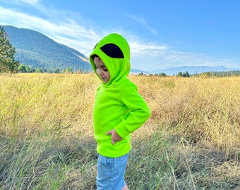 Kids Alien Costume Sweatshirt, Green Fleece, Halloween Costume, Extraterrestrial Outfit, Fun Dress-Up