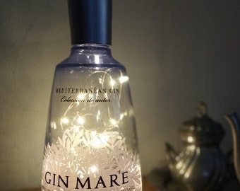 LED gin bottles with USB cable (Jack Daniels, Hendrick's, Bobby's Gin, Absolut Vodka, Nouaison Gin, Drumshambo, Malfy Gin, Chase Vodka)