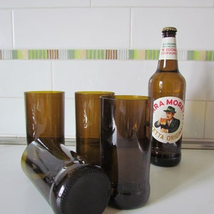 Juego de vasos de botellas de 0,66 ml de Birra Moretti cortadas y molidas