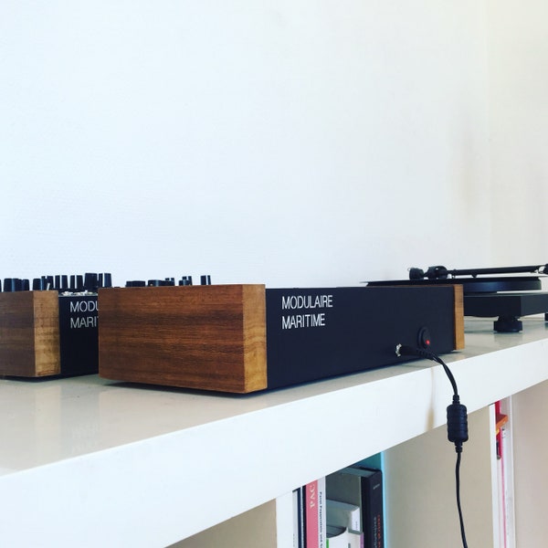 Modulaire Maritime "Accra", caja Eurorack 60 CV u 80 CV (alimentado)