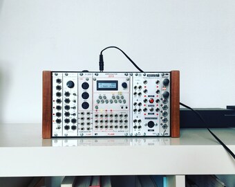 Eurorack case 48 hp (powered)