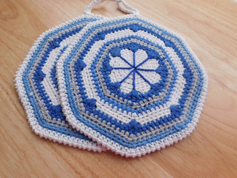 Set of 2 Soft Haxagon Shape Hand Crocheted Potholders Hot Pads Kitchen Decor Vintage Pattern