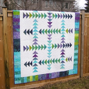 Running Geese Twin Size Quilt Pattern - Cut Loose Press - Designed by Betty Gormick - Instant Download