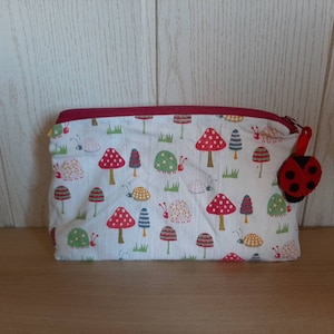 Pochette / trousse en tissu motifs Coccinelles pour ranger ses crayons
