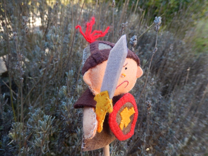 Finger puppet Knight in felt Etsy