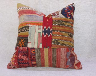 ハンドメイドパッチワークラグピロー：ヴィンテージトルコウール