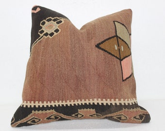 ハンドメイドパッチワークラグピロー：ヴィンテージトルコウール