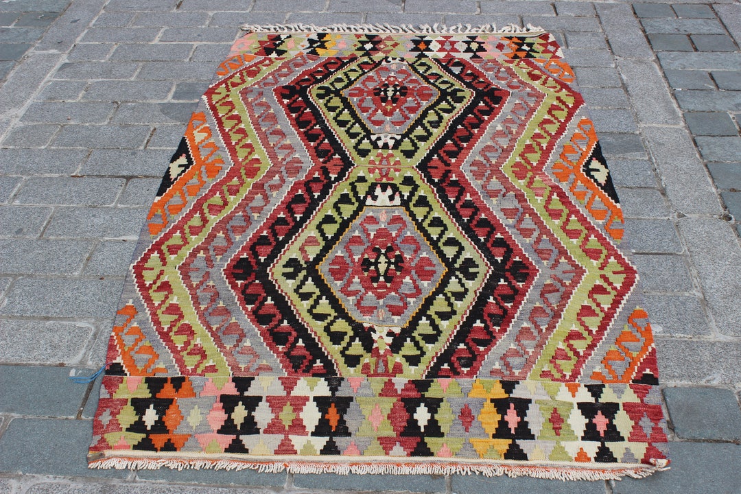 ボヘミアンヴィンテージトルコキリムラグ：手織りウール、6.9インチ