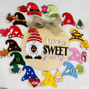 Interchangeable Gnome Door Hanger: Seasonal Home Decor with 13 Hats