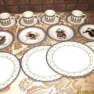 Debbie Mumm Santa Spirit Christmas Dish Set of 4
