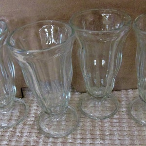 Anchor Hocking Footed Ice Cream Parfait Sundae Glasses set of 4