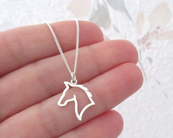 Collier pendentif tête de cheval en argent 925/1000e