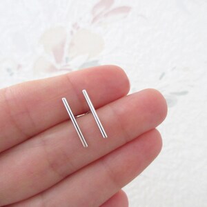 925/1000e silver thin line bar stick stud stud earrings image 1