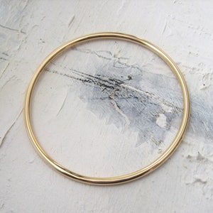 Classic smooth bangle bracelet in 750/1000 gold plating, width 3 mm
