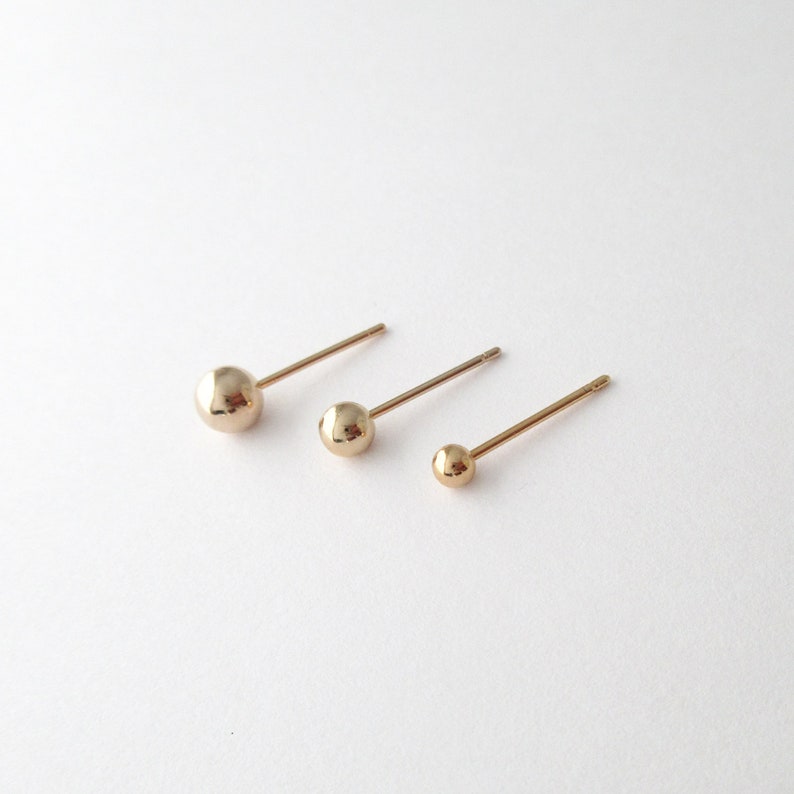 Stud ball earrings 3/4/5 mm 750 18 carat gold plated image 1