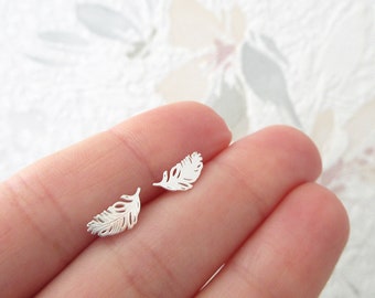 925/1000th silver mini feather earrings