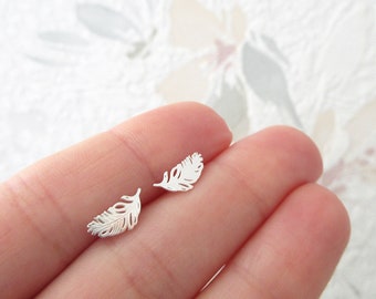 Boucles d'oreilles mini puces plumes argent 925/1000e