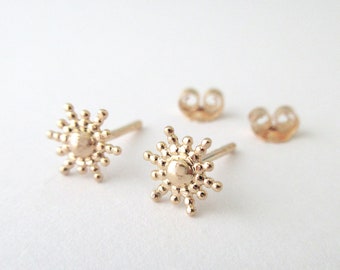 750/000 18 carat gold plated mini chip sun star earrings