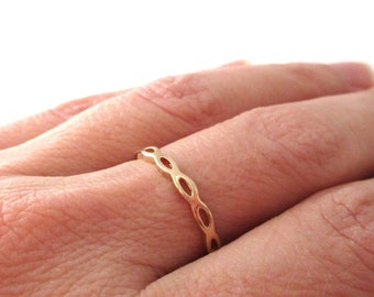 Fine openwork braided ring in 18-carat gold plated