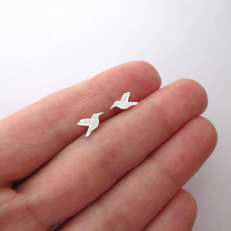 Boucles d'oreilles mini colibri puces clous argent 925/1000e image 2