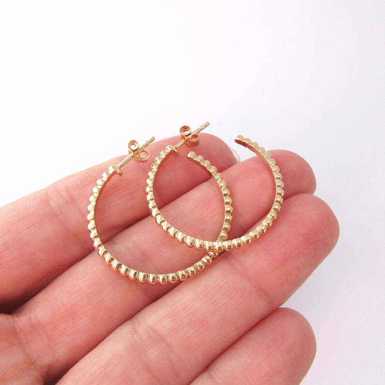 2.8 cm Worked hoops beaded in plated gold 18 k 700000 diam