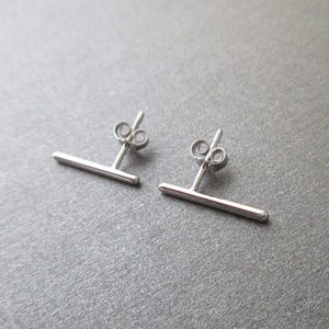 925/1000e silver thin line bar stick stud stud earrings image 3