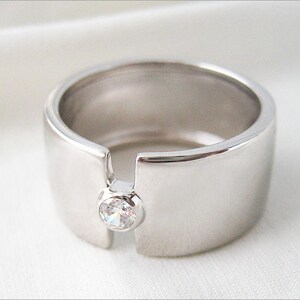 Bague En Argent Massif Avec Zirconiums - Taille 54 - Occasion - Style Minimaliste Argenté