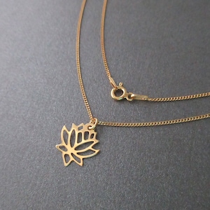 24k Gold Plated Lotus Flower Pendant Necklace