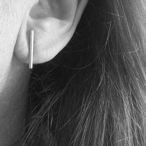 925/1000e silver thin line bar stick stud stud earrings image 5