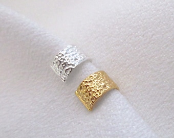 Hammered effect cartilage ear cuff in 925 sterling silver or gold plated