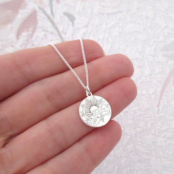 Collier pendentif gravé soleil lune nuages nature en argent 925