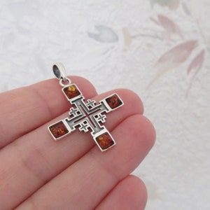 Griechischer Kreuzanhänger Jerusalemkreuz Baltischer Bernstein und 925 Silber