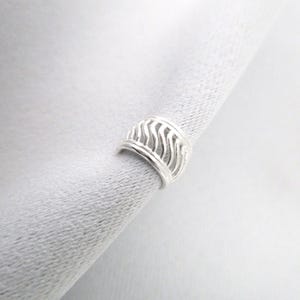 Bague d'oreille manchette de cartilage ear-cuff motif ajouré en argent 925
