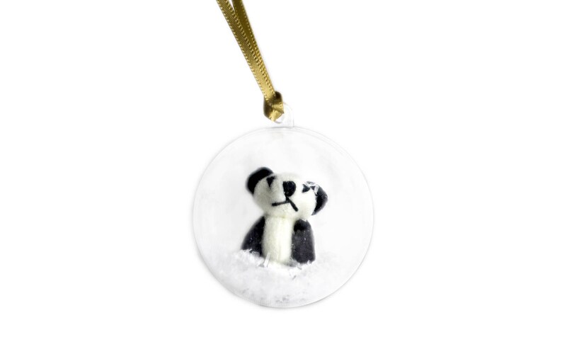 Boule De Noël Panda Assis Babiole Panda Cadeau De Noël Panda Animal Babiole Babiole Enneigée Babiole à La Main Panda Présent Décor De Noël