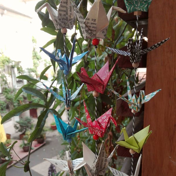 Guirlande de grues en origami