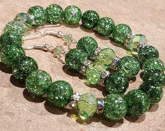Perles de verre fissurées vertes avec strass et boucles d’oreilles et bracelets Swarovski Crystals
