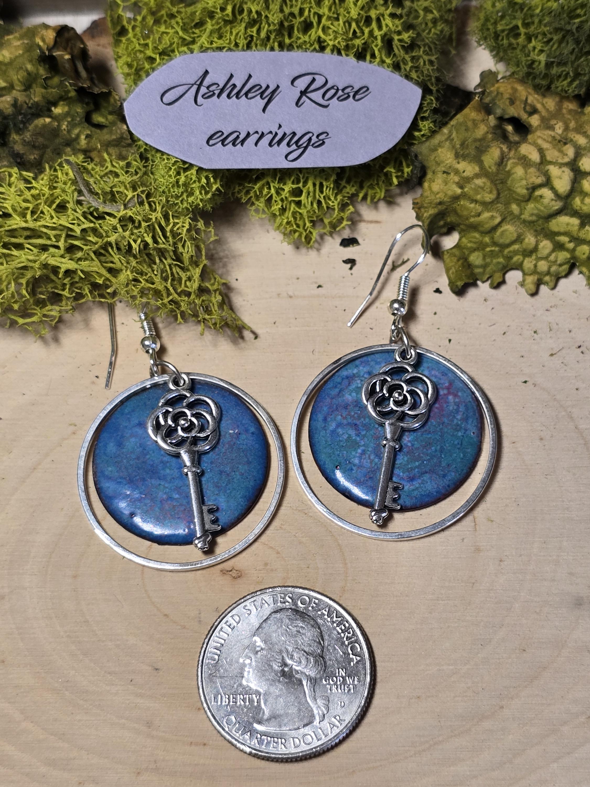 Key with Purple Pink background - Thumbnail 2