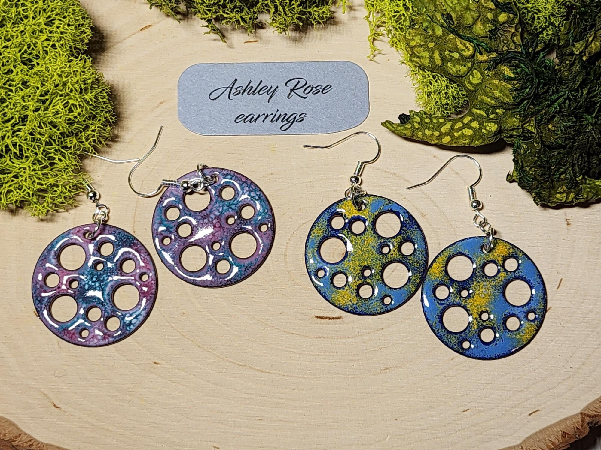 Holey Circle with Blues and Yellow - Thumbnail 2