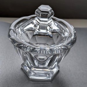 Sucrier en cristal taillé , couvercle argent #350# | UK