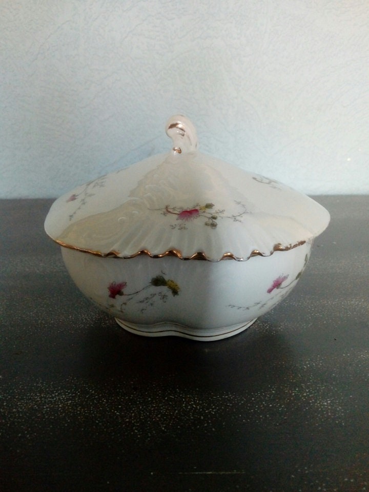 Old Candy Limoges Porcelain/Floral Bonbonnière Antique Jewelry Box Gift Idea