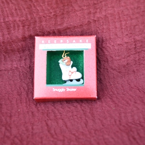 Hallmark Miniature Ornament &quot;Snuggly Skater&quot; Holiday Vintage Bear In An Ice Skate Christmas Tree Decor