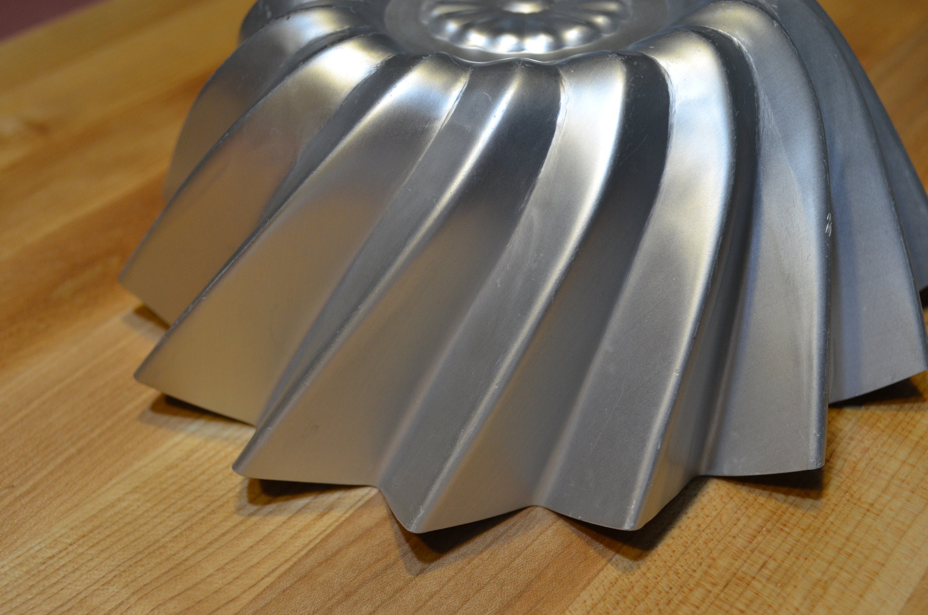 Vintage Aluminum Jello Mold Baking Pan Sunburst Bundt Pan Set Etsy UK