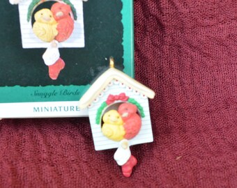 Snuggle Birds Miniature Hallmark Ornament Holiday Christmas Tree Decor