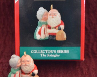 The Kringle's  Holiday Miniature Ornament Small Christmas Tree Decor